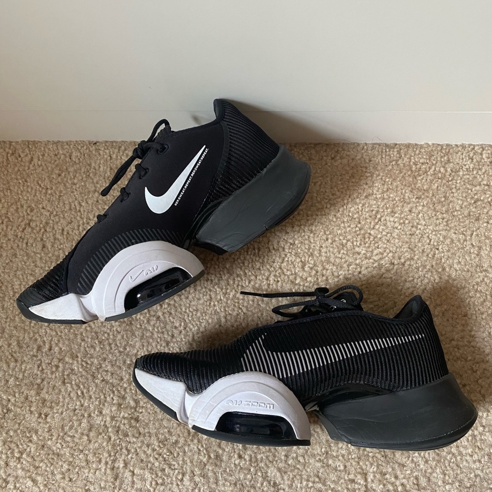Nike Airzoom SuperRep 2 in Black and White